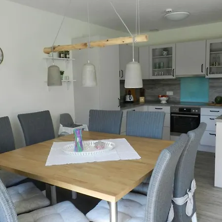 In Mit Kleinem Garten By Interhome Feriehus
