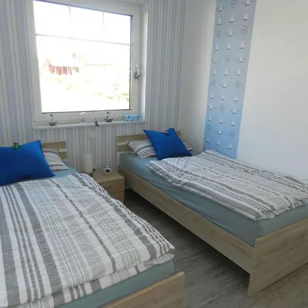 In Mit Kleinem Garten By Interhome Prázdninový dům *